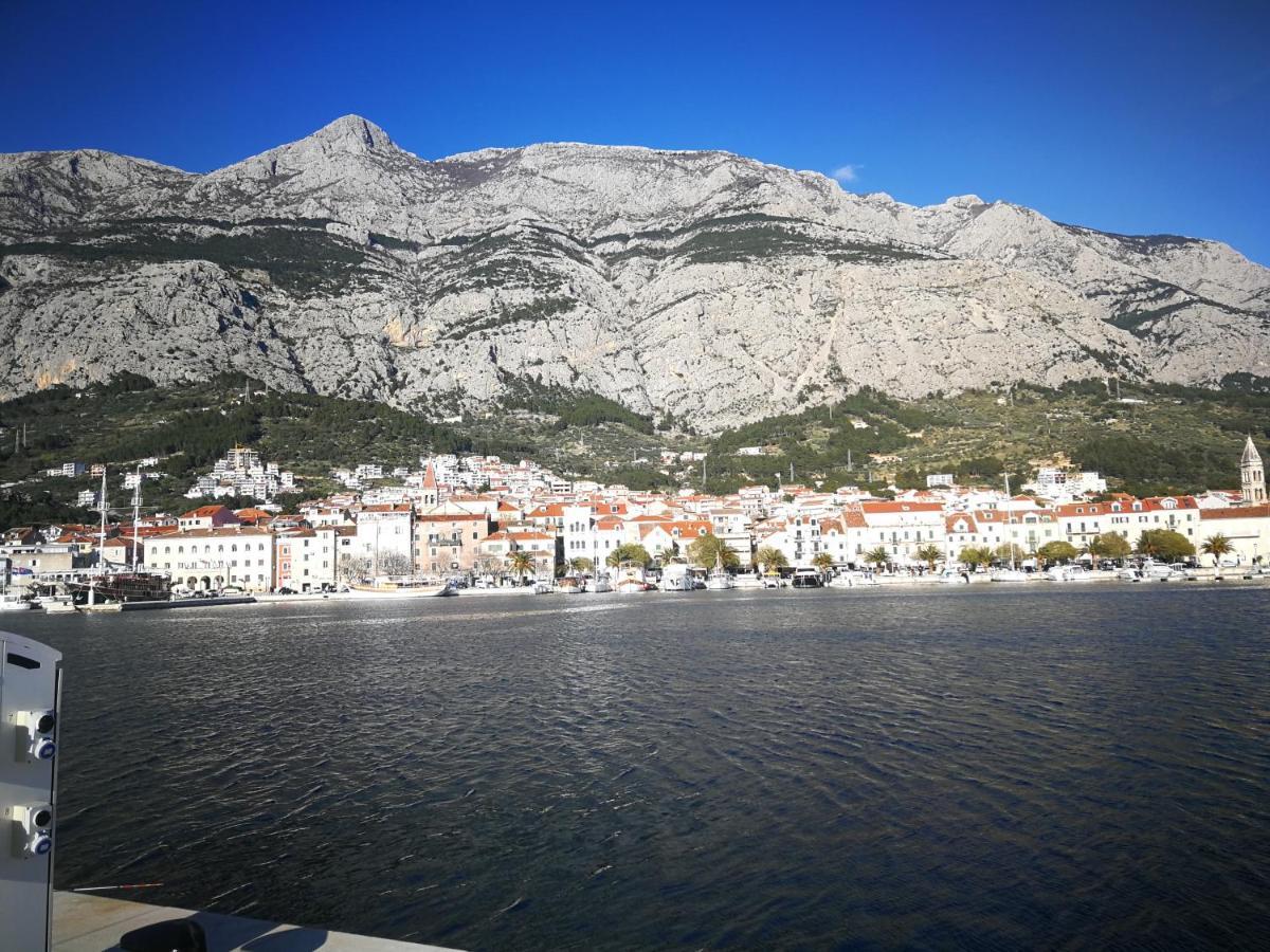 Apartment "None" Makarska Esterno foto